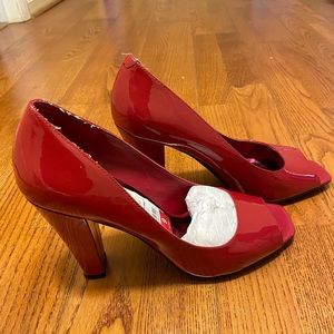 🔴INC Super Dynamic Sz 9 RED Heels❤️